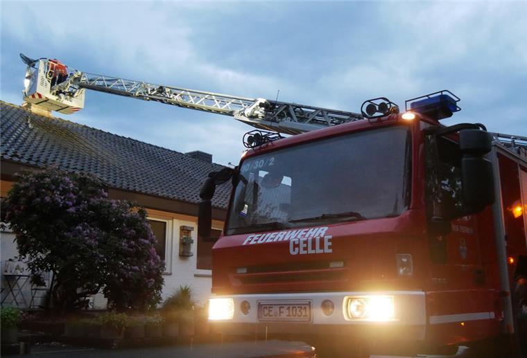 Feuerwehr Celle beim Einsatz.
