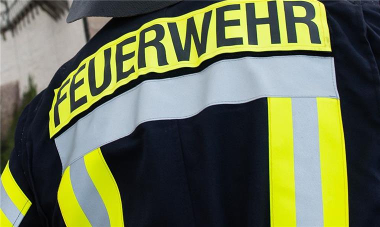 Die Feuerwehr musste in der Nacht zu Freitag zu einem Kellerbrand in Bremerhaven-Mitte ausrücken.
