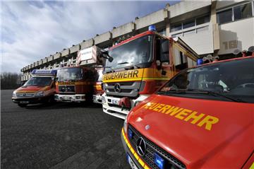 Die Feuerwehr musste in der Nacht zu Samstag gleich mehrere Kleingartenbrände löschen.
