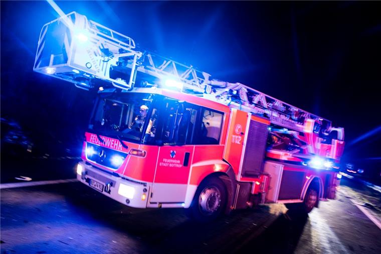 Spaziergänger entdeckt Wohnungsbrand in Bremen Die Feuerwehr musste zu einem Einsatz nach Bremen-Gröpelingen ausrücken.