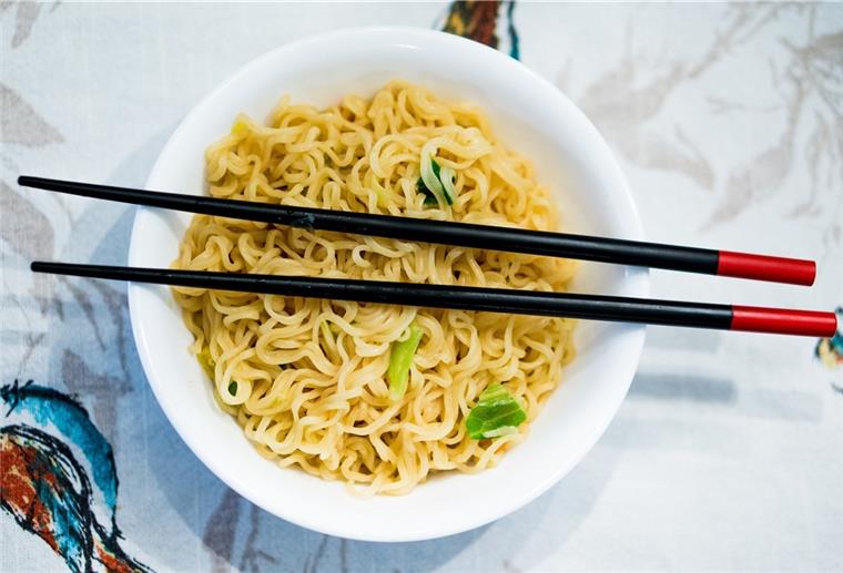 Die Firma Panasia ruft das Produkt ‚Ramen Rabokki‘ Instantnudeln wegen eines giftigen Inhaltsstoffes zurück.