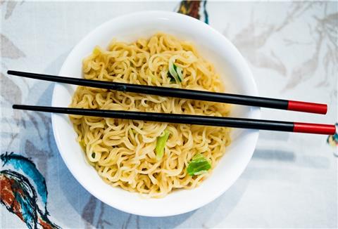 Die Firma Panasia ruft das Produkt ‚Ramen Rabokki‘ Instantnudeln wegen eines giftigen Inhaltsstoffes zurück.