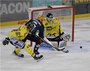 Die Fischtown Pinguins bekamen es am Mittwoch zum dritten Mal in dieser Saison mit ihren "Artgenossen" aus Krefeld zu tun. 