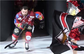 Die Fischtown Pinguins (hier Diminik Uher) zeigten beim Spitzenreiter München eine engagierte Leistung.