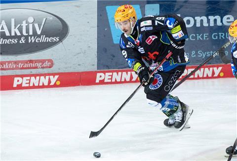 Die Fischtown Pinguins - hier mit Colt Conrad - wollen wieder in den Vorwärtsgang schalten.