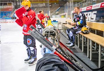 Die Fischtown Pinguins müssen auf ihren Playoff-Gegner noch warten.