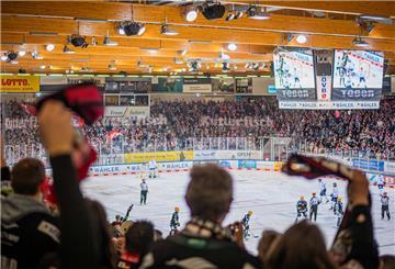 Die Fischtown Pinguins starten stark ins Spiel und führten nach 26 Minuten mit 4:0.