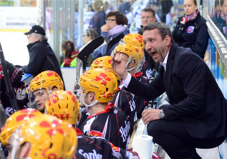 DEL-Chance für die Fischtown Pinguins? Interviews auf nord24 Die Fischtown Pinguins stehen im Endspiel um den SWB-Cup. Foto Scheer