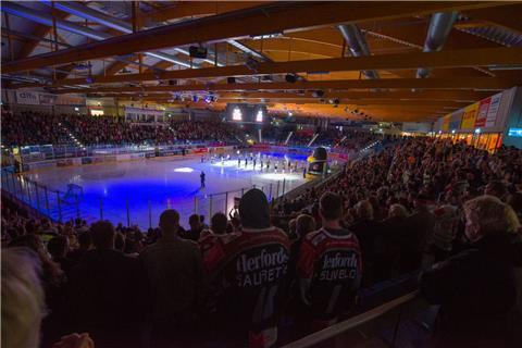Die Fischtown Pinguins steuern auf einen neuen Zuschauerrekord zu. Foto Adebahr