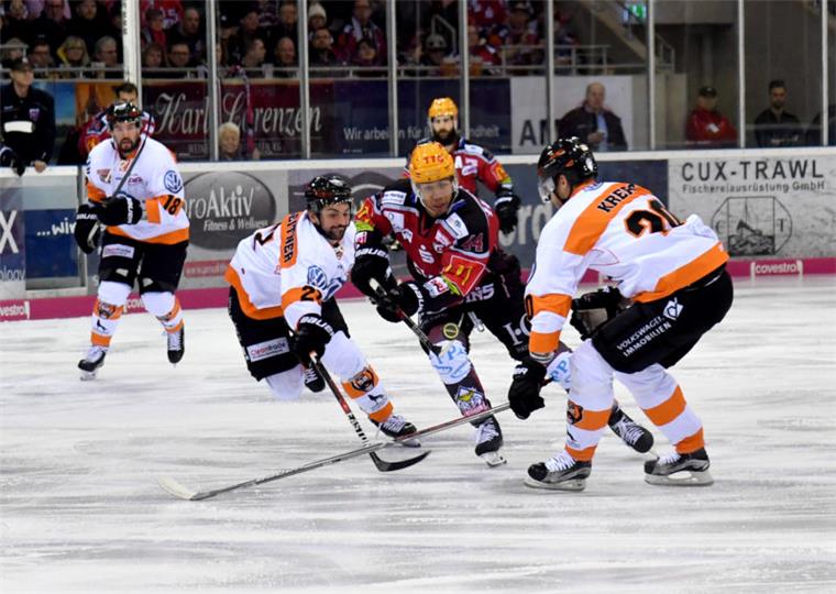 Pinguins verlieren Testspiel gegen Grizzlys Wolfsburg Die Fischtown Pinguins und die Wolfsburg Grizzlys wollen sich mit zwei testspielen für den Liga-Endspurt in Schwung bringen.