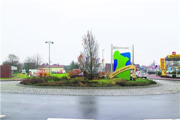 Die Fotomontage zeigt, wie das Begrüßungsschild für Nordenham aussehen könnte.