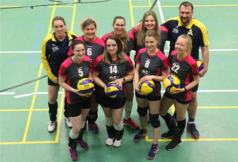Die Frauenmannschaft des SV Nordenham ist eine verschworene Einheit. Vorne links steht Christin Gotzmann.