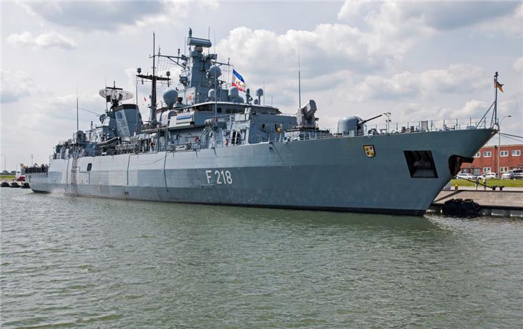 Die Fregatte "Mecklenburg-Vorpommern" läuft  zu einem rund drei Monate dauernden Einsatz im Mittelmeer aus.
