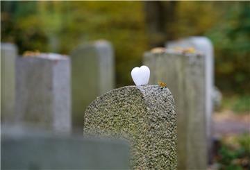 Die Friedhofsgebühren in der Gemeinde Loxstedt bleiben stabil. Obwohl die Gemeinde mit diesen nicht kostendeckend arbeitet.