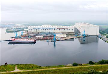 Die Meyer Werft an der Ems.