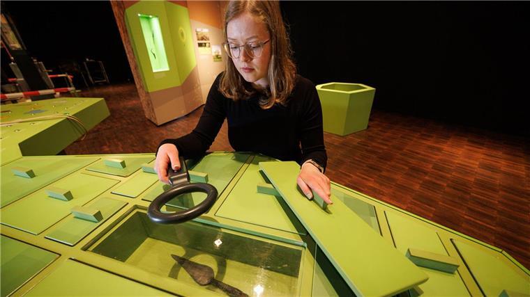 Ausstellung zum Mitmachen stellt Geheimnisse des Bodens vor Die Geheimnisse des Bodens stehen im Mittelpunkt einer Sonderausstellung im Varusschlacht-Museum in Kalkriese.