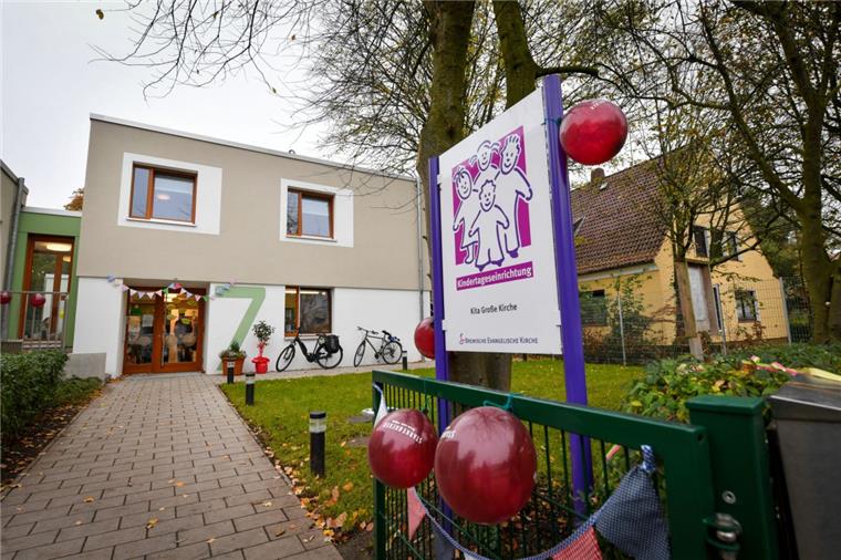 Bremerhaven: Aus altem Pfarrhaus wird neue Kita Die Gemeinde der "Großen Kirche" eröffnet nach eineinhalb Jahren Um- und Neubauzeit am Martin- Donandt-Platz ihre neue Kindertagesstätte und Krippe.