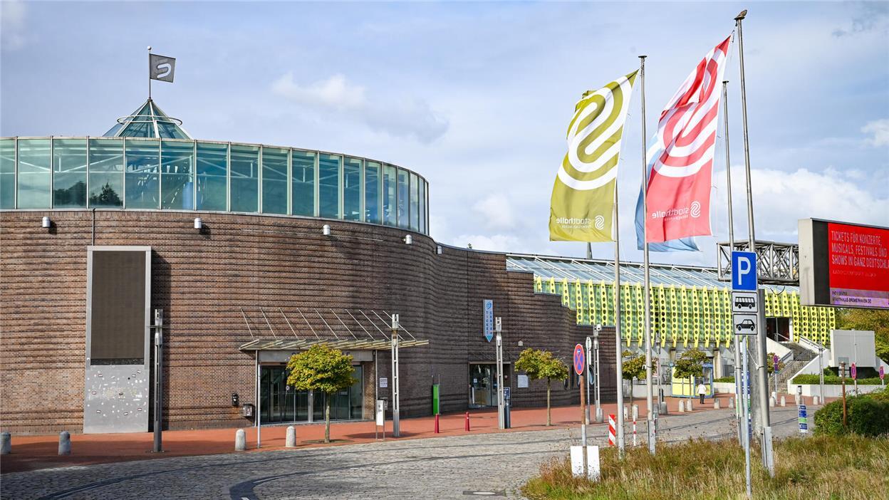 Außenaufnahme der Stadthalle Bremerhaven. Die geplanten Märkte „Krawatte & Krempel“ und „Dit un Dat“ in der Stadthalle Bremerhaven wurden wegen zu geringer Nachfrage abgesagt.