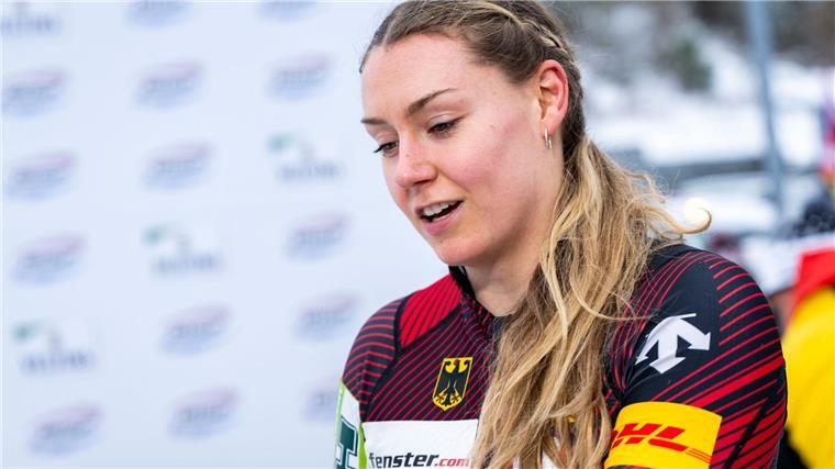 Weltmeisterin Nolte Dritte im Monobob-Weltcup Die gesundheitlich angeschlagene Weltmeisterin Laura Nolte kam im Monobob-Rennen in St. Moritz auf Platz drei