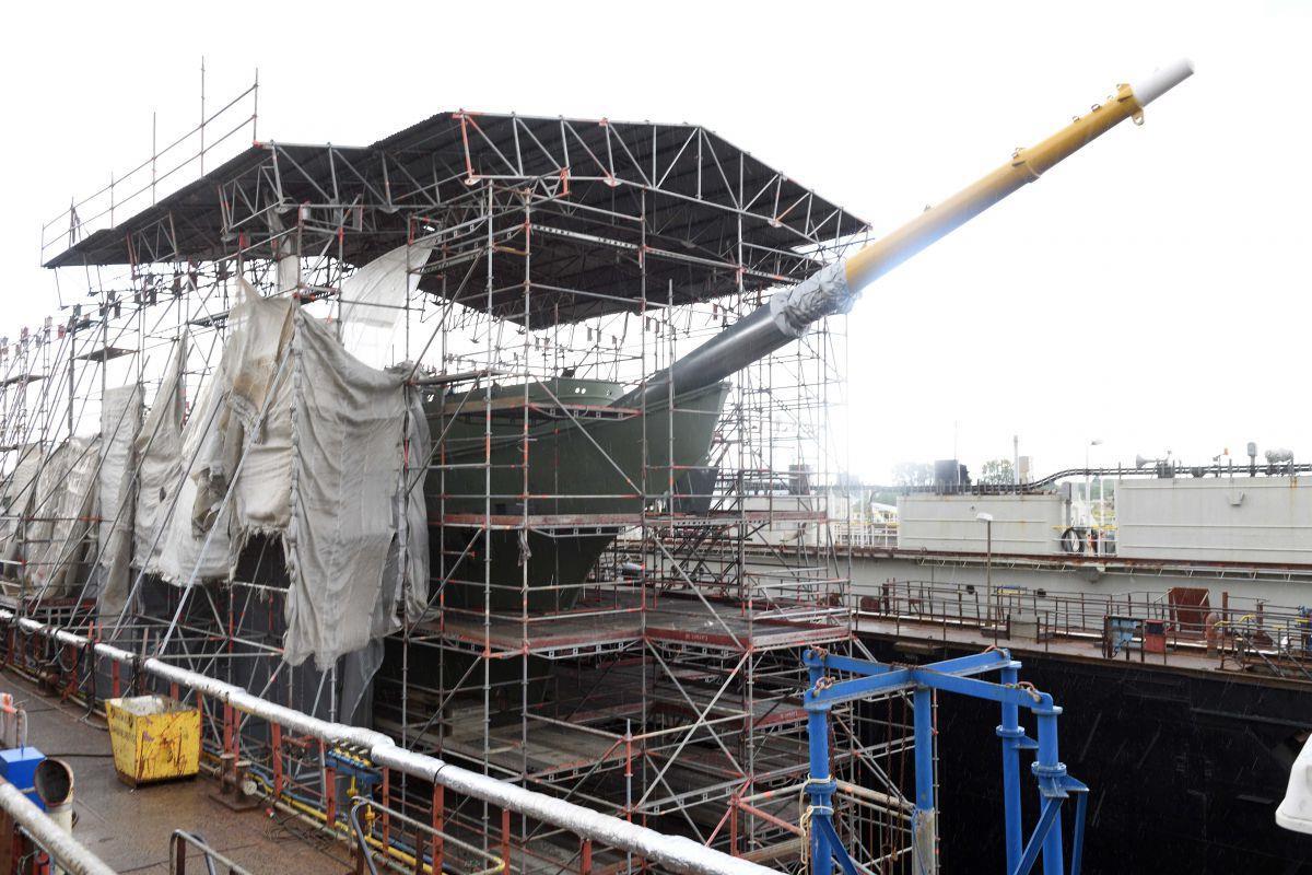 Die "Gorch Fock" liegt in der Bredo Werft in Bremerhaven.