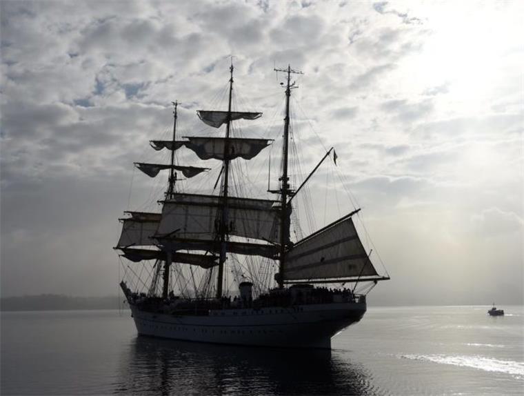 So geht es der "Gorch Fock" am 60. Geburtstag in Bremerhaven Die "Gorch Fock" vor ihrer Sanierung.