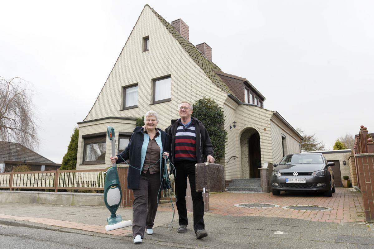 Mit 74 auswandern: Diese Bremerhavener wollen es wissen Die große Wohnung ist gekündigt, leer geräumt, alles geputzt - Elke und Manfred Kähler sagen Tschüss Grünhöfe und wandern nach Italien aus.
