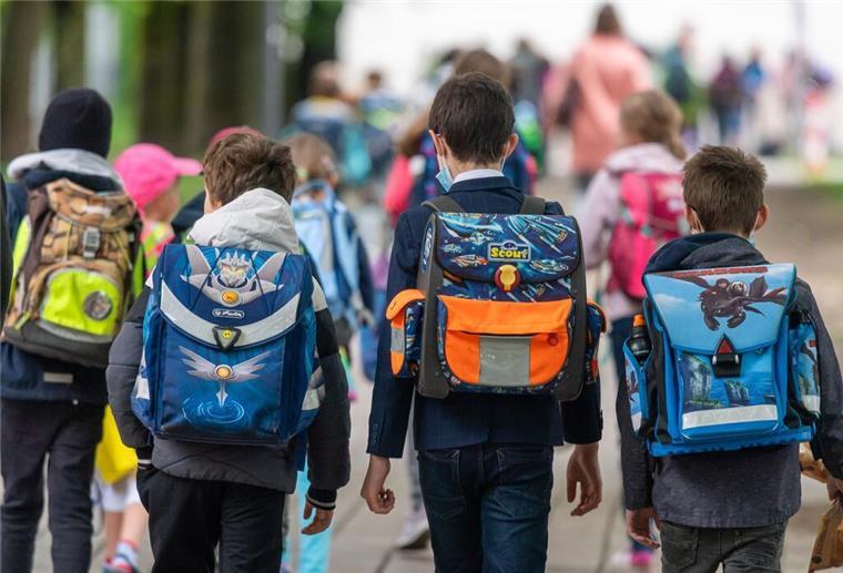 Grüne-Chefs stellen sich hinter Kindergrundsicherung Die Grünen wollen die Kindergrundsicherung durchsetzen