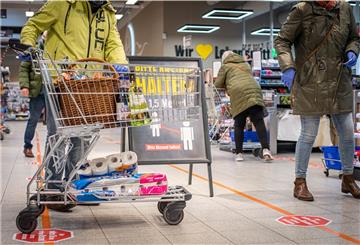 Die Grünen wollen mit Hilfe des Landes-Konjunkturprogramms eine bessere Bezahlung all derjenigen erreichen, die als Helden der Corona-Krise gefeiert, aber zu gering entlohnt werden.