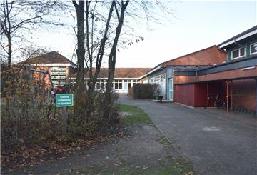 Die Grundschule Meckelsen wird nicht geschlossen. Nach dem Willen der Politik soll sie vielmehr gestärkt werden. Vorgesehen ist, den Ganztagsbetrieb einzuführen und auch Schüler aus anderen Teilen der Börde Sittensen aufzunehmen.