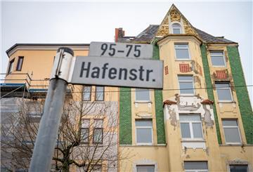 Heruntergekommene Häuser in der Hafenstraße.