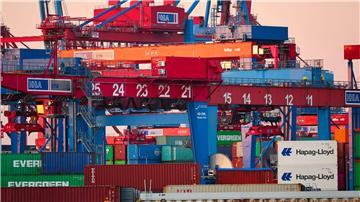 Die Hamburgische Bürgerschaft entscheidet endgültig über den Einstieg der Reederei MSC beim Hafenlogistiker MSC.