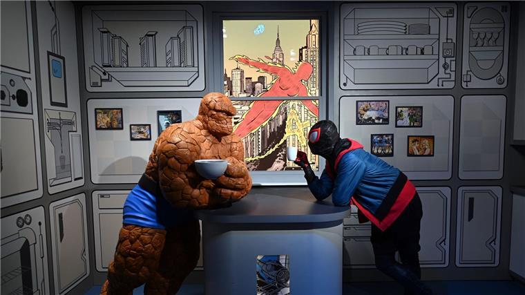 Was Superhelden so beliebt macht Die Haut von Ben Grimm (links) sieht aus wie aus Stein. Das macht ihn zu einem Superhelden.