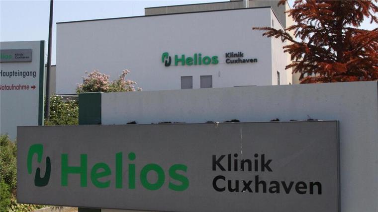 Engpass bei Fachärzten: Helios Klinik muss Kinderstation zeitweise schließen Die Zufahrt zur Helios Klinik Cuxhaven