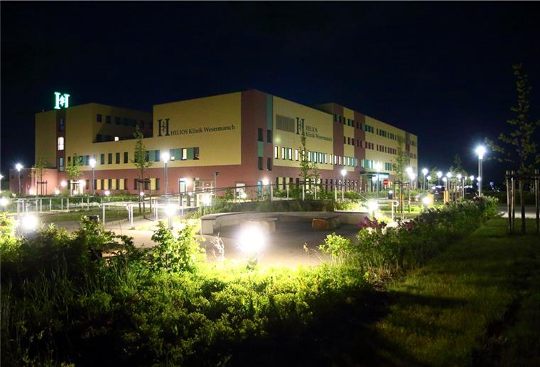 Helios-Klinik lässt keine Besucher mehr rein Die Helios-Klinik in Esenshamm empfängt Besucher nur noch in Ausnahmefällen.