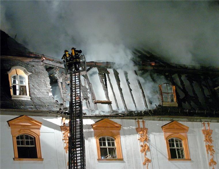 Die Herzogin-Anna-Amalia- Bibliothek in Weimar war 2004 bei einem Brand schwer beschädigt worden. Für Notfälle wie diese, wollen die Bremerhavener Einrichtungen künftig gewappnet sein. 