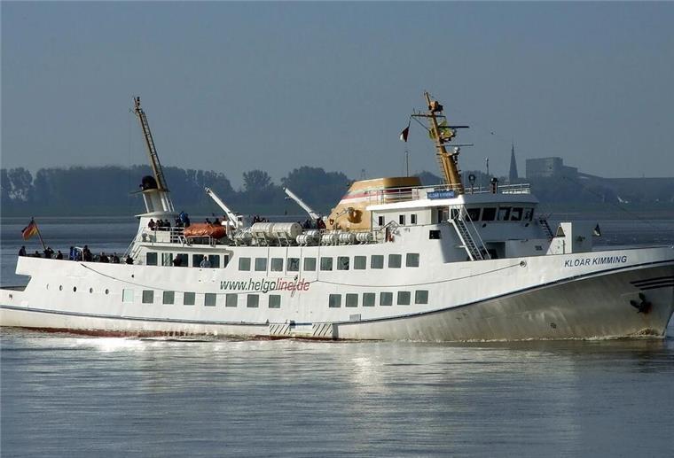 Die heutige „Conscience“ war früher als „Kloar Kimming“ im Helgolandverkehr unterwegs. Nun steht das ehemalige Seebäderschiff nach einem mutmaßlichen Drohnenangriff vor Malta im Fokus internationaler Aufmerksamkeit.