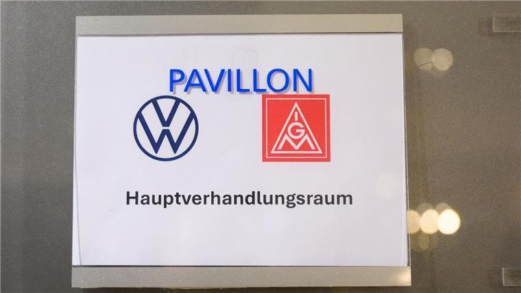 IG Metall zu VW-Tarifgesprächen: „Verhandlungsprozess hakt“ Die IG Metall hat sich nun erstmals zum Verhandlungsstand geäußert.