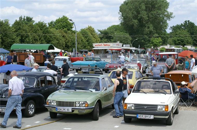 Keine Oldtimer-Schau mehr in Zeven Die immer gut besuchte Zevener Oldtimer-Schau wurde in diesem Jahr letztmalig veranstaltet. Der Grund: Es finden sich keine Nachfolger für die Organisatoren.