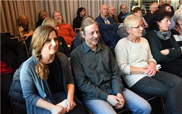 Die Initiatoren des Bürgerbegehrens (von links):  Marnie Knorr, Roland Lotz und Irene Sander erwägen jetzt den Gang vors Verwaltungsgericht.  