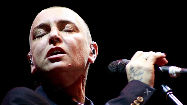 Rock-Ruhmeshalle: Sinéad O’Connor und Mariah Carey nominiert Die irische Popsängerin Sinead O’Connor bei einem Auftritt während des Wombad Festivals im Februar 2015.