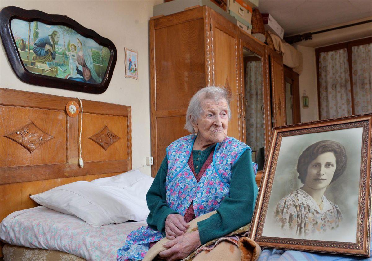 Die ältesten Menschen leben in...? Die Italienerin Emma Morano wird heute 117 Jahre alt und ist damit der älteste lebende Mensch auf der Erde.