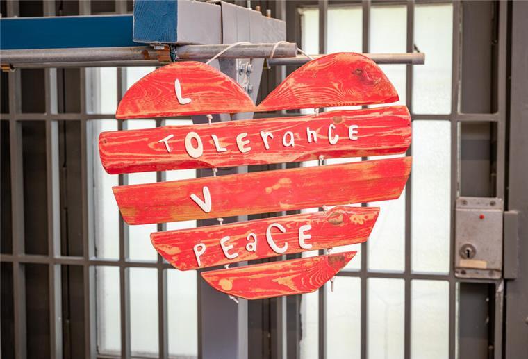 Die Justizvollzugsanstalt in der Nordstraße 12 lädt am Freitag, 1. Dezember, alle Interessierten über 16 Jahren zum Weihnachtsbasar ein.
