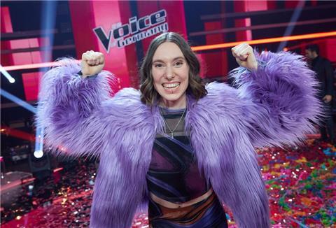 Die Kandidatin Malou Lovis Kreyelkamp gewinnt das Finale der Sat.1-Show „Voice of Germany“.
