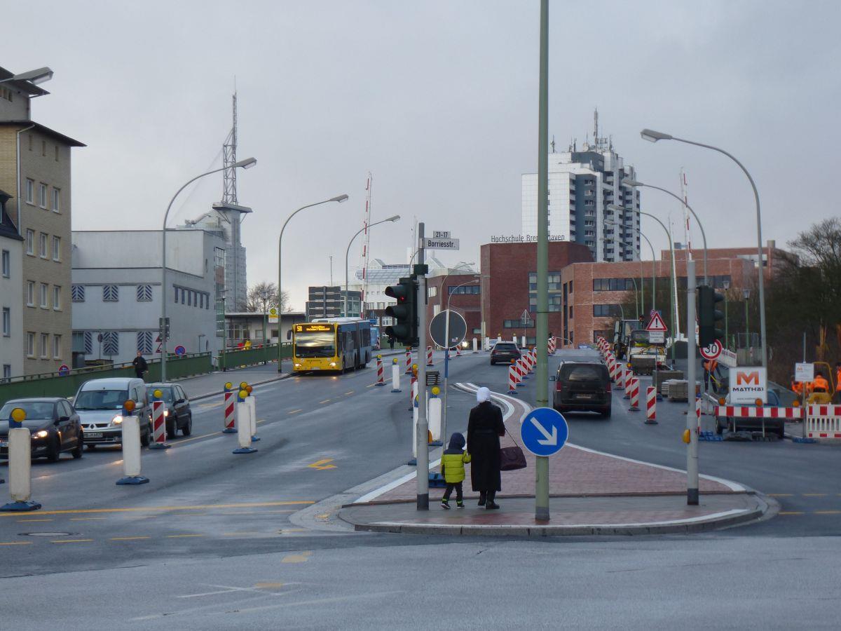 Die Kennedybrücke wird am Montag (16. April) für 14 Tage gesperrt.