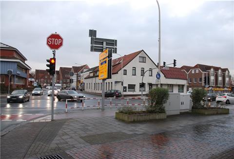 Die Kreuzung Leher Landstraße/Debstedter Straße im Herzen von Langen ist ein Baustein, den man im Förderkonzept „Zukunftsräume“ verändern will.