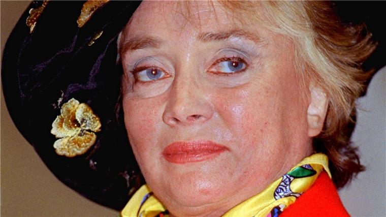 Nanas und Schießbilder – Hannover feiert „Niki“ Die Künstlerin Niki de Saint Phalle prägte die Stadt Hannover auf vielfältige Weise. (Aufnahme vom 27.09.1996)