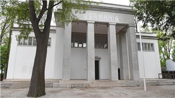 Die Kuratorin für den Deutschen Pavillon bei der Kunstbiennale Venedig 2026 steht fest. (Archivbild)
