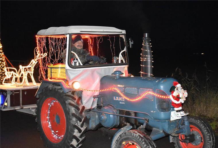 Warum es dieses Jahr keine Traktor-Lichterfahrten in der Wesermarsch gibt Trecker