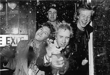 Die legendäre Punkband Sex Pistols in ihrer Originalbesetzung mit Sänger John Lydon. (Archivbild)