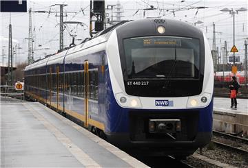 Die Linkspartei fordert, dass es wie in Berlin und Hamburg auch im Lande Bremen ein Tagesticket für unter zehn Euro gibt.